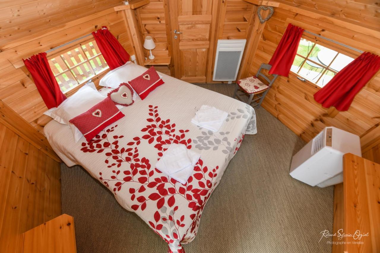 Bed and Breakfast Domaine De La Courillere Le Boupère Exterior foto